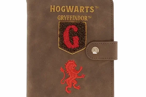 All characters and elements © & ™ Warner Bros. Entertainment Inc. Publishing Rights © JKR. (s25)