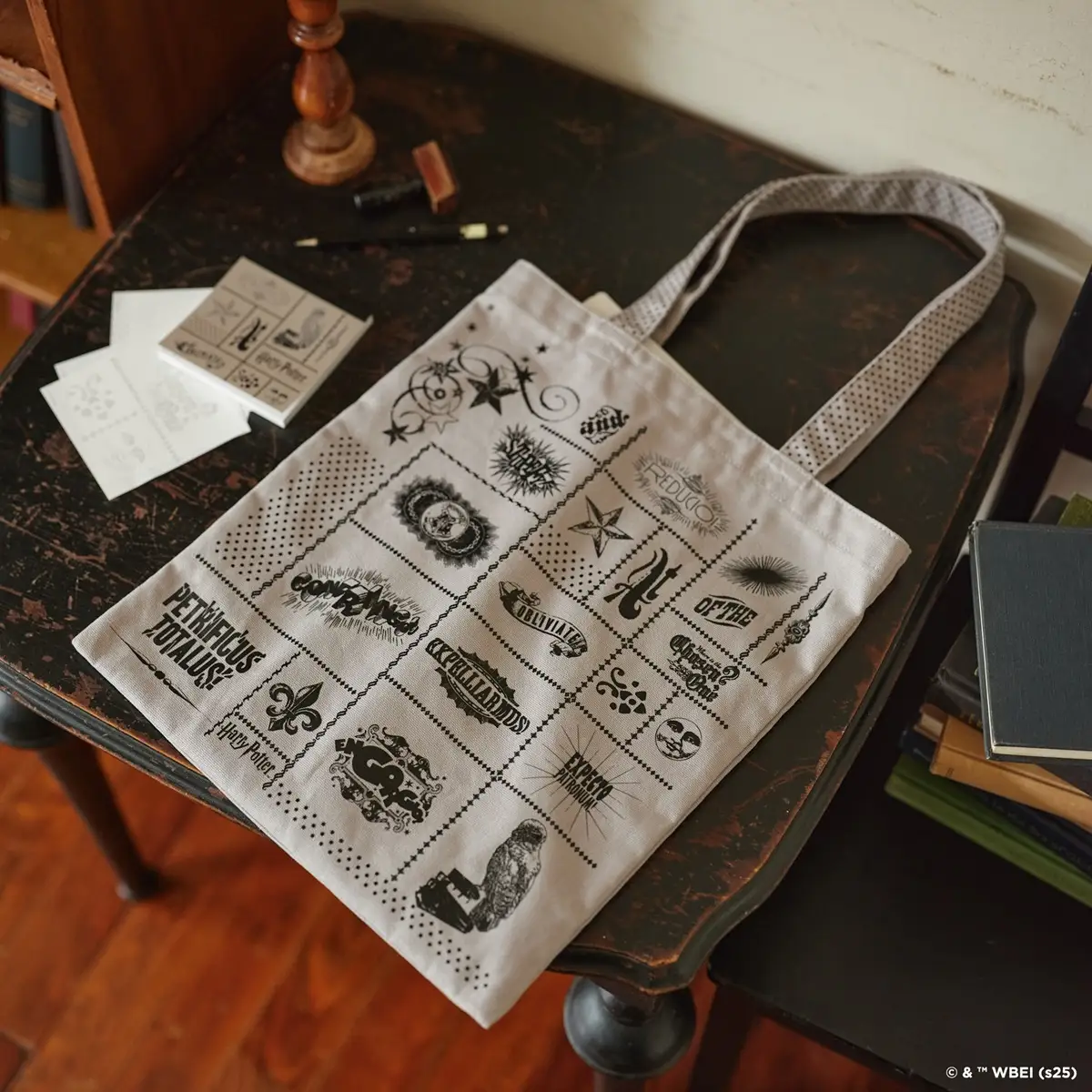 All characters and elements (c) & Warner Bros. Entertainment Inc. Publishing Rights (c) JKR. (s25)