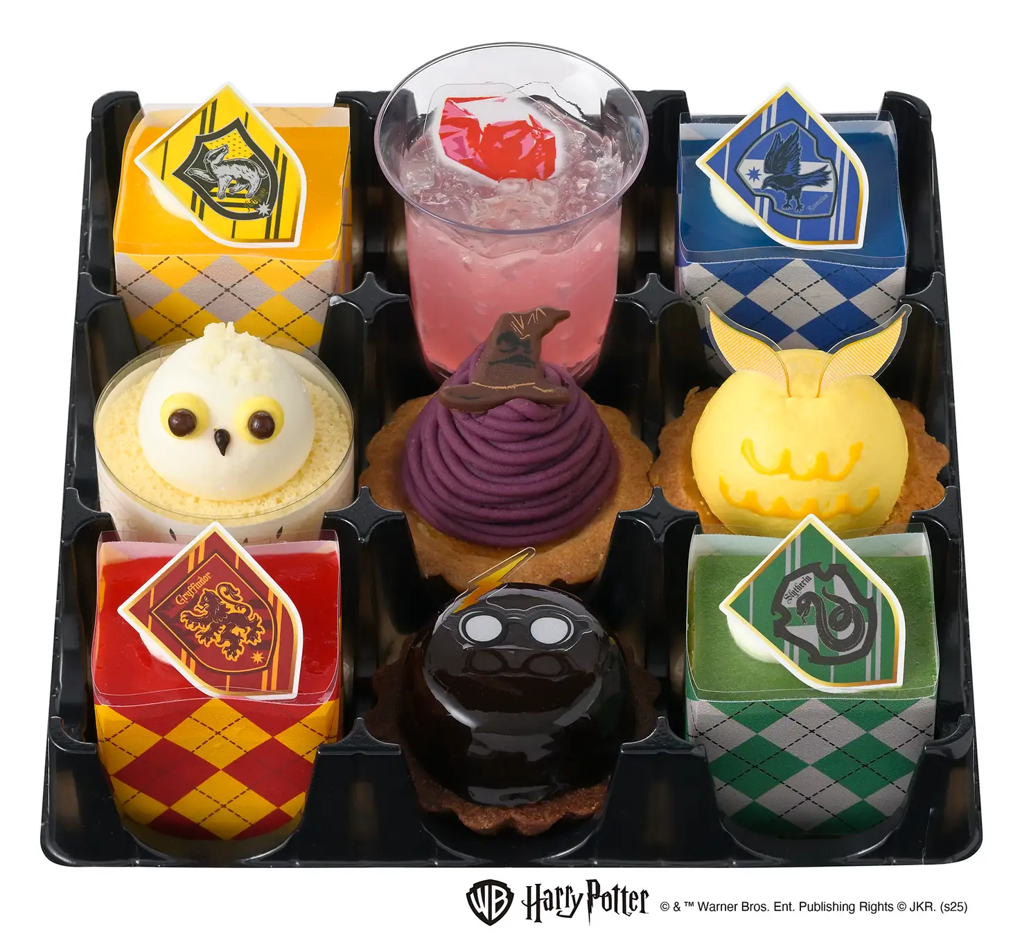 All characters and elements (c) & Warner Bros. Entertainment Inc. Publishing Rights (c) JKR. (s25)