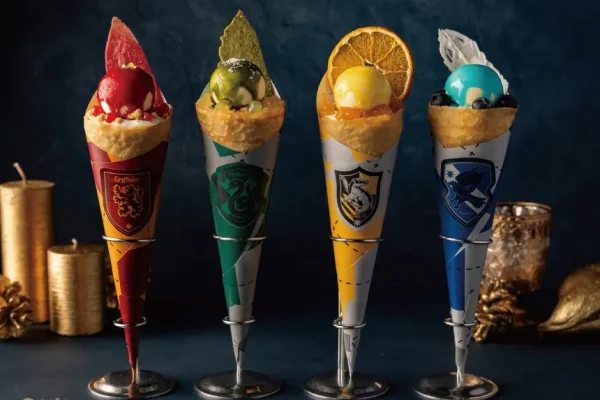 All characters and elements (c) & Warner Bros. Entertainment Inc. Publishing Rights (c) JKR. (s25)