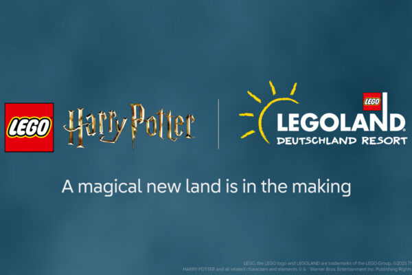 All characters and elements (c) & Warner Bros. Entertainment Inc. Publishing Rights (c) JKR. (s25)