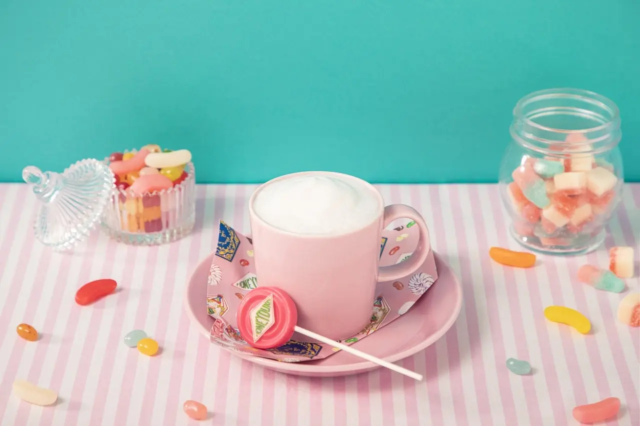 All characters and elements © & ™ Warner Bros. Entertainment Inc. Publishing Rights © JKR.