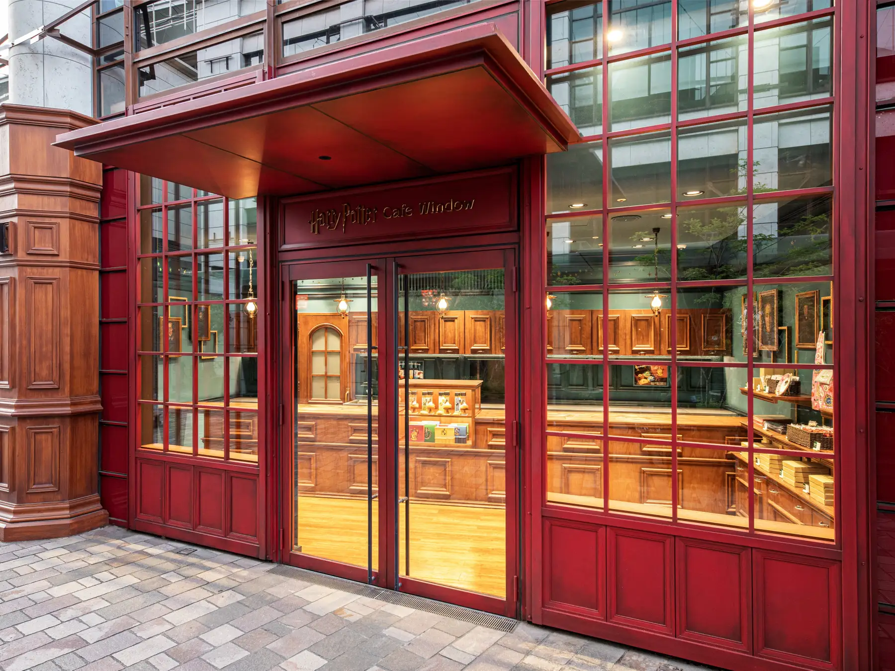 All characters and elements © & ™ Warner Bros. Entertainment Inc. Publishing Rights © JKR.