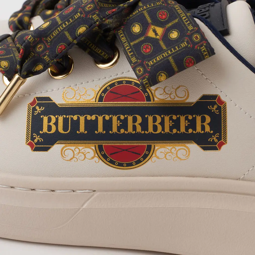 All characters and elements © & ™ Warner Bros. Entertainment Inc.Publishing Rights © JKR. (s26)