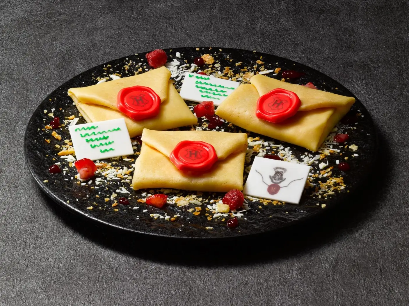 All characters and elements © & ™ Warner Bros. Entertainment Inc. Publishing Rights © JKR. (s26)