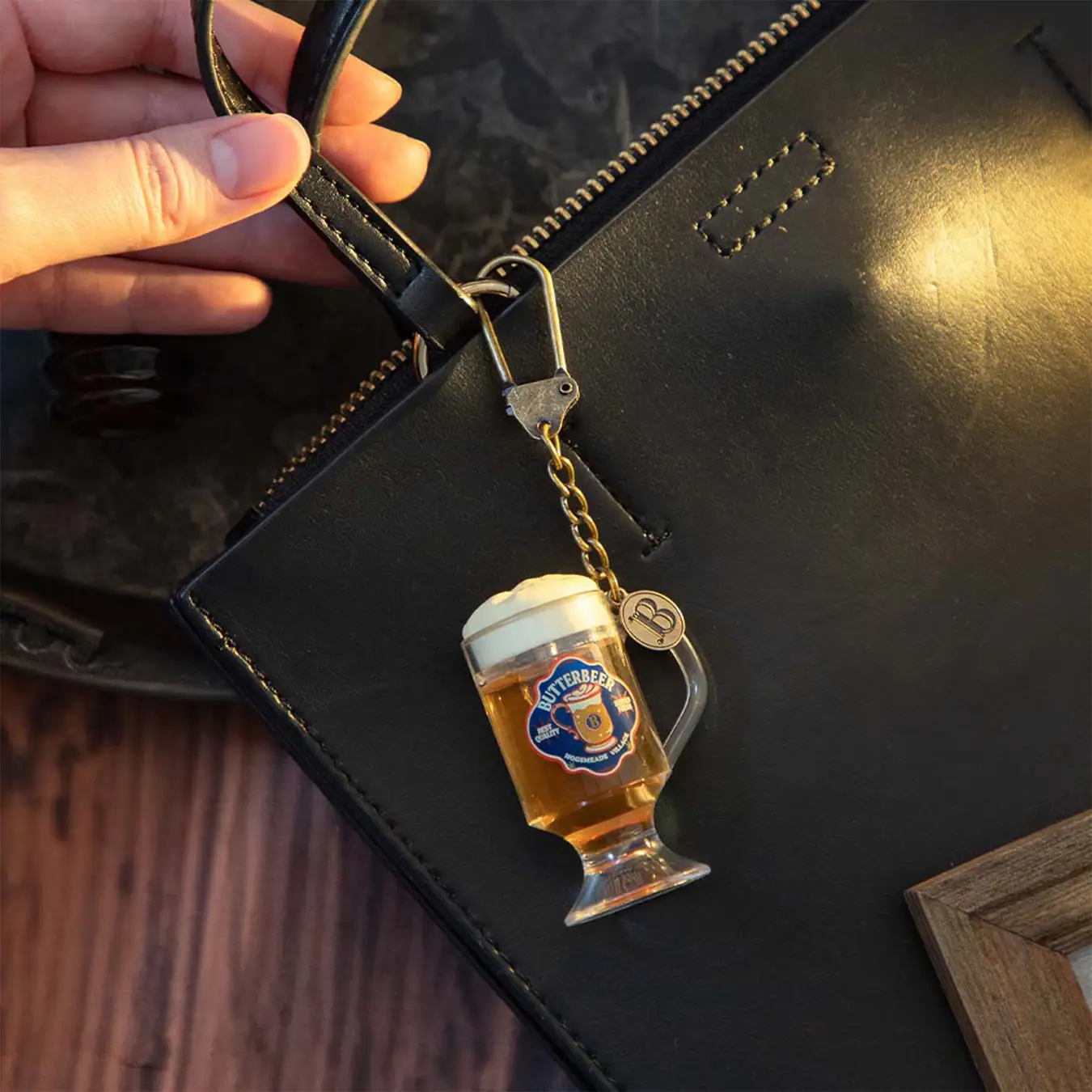 All characters and elements © & ™ Warner Bros. Entertainment Inc. Publishing Rights © JKR. (s26)