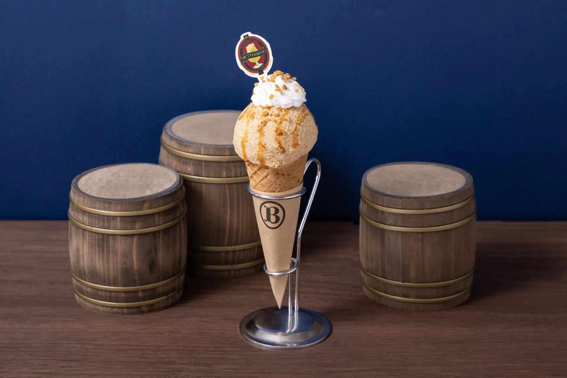 All characters and elements © & ™ Warner Bros. Entertainment Inc. Publishing Rights © JKR. (s26)