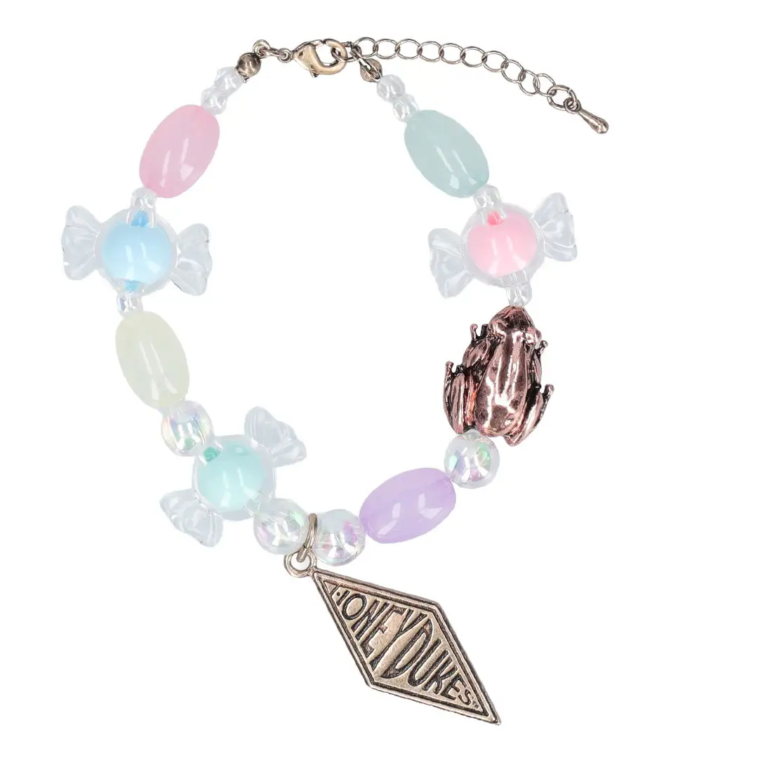 All characters and elements © & ™ Warner Bros. Entertainment Inc. Publishing Rights © JKR. (s26)