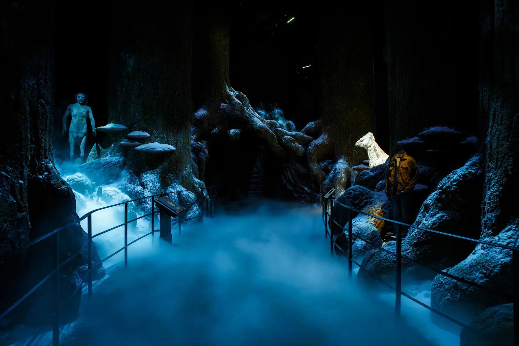 All characters and elements © & ™ Warner Bros. Entertainment Inc. Publishing Rights © JKR. (s26)